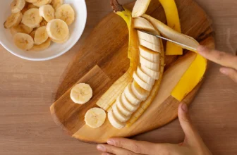 The Benefits of Bananas for Women in Their 20s and 30s: A Simple Superfruit with Big Rewards